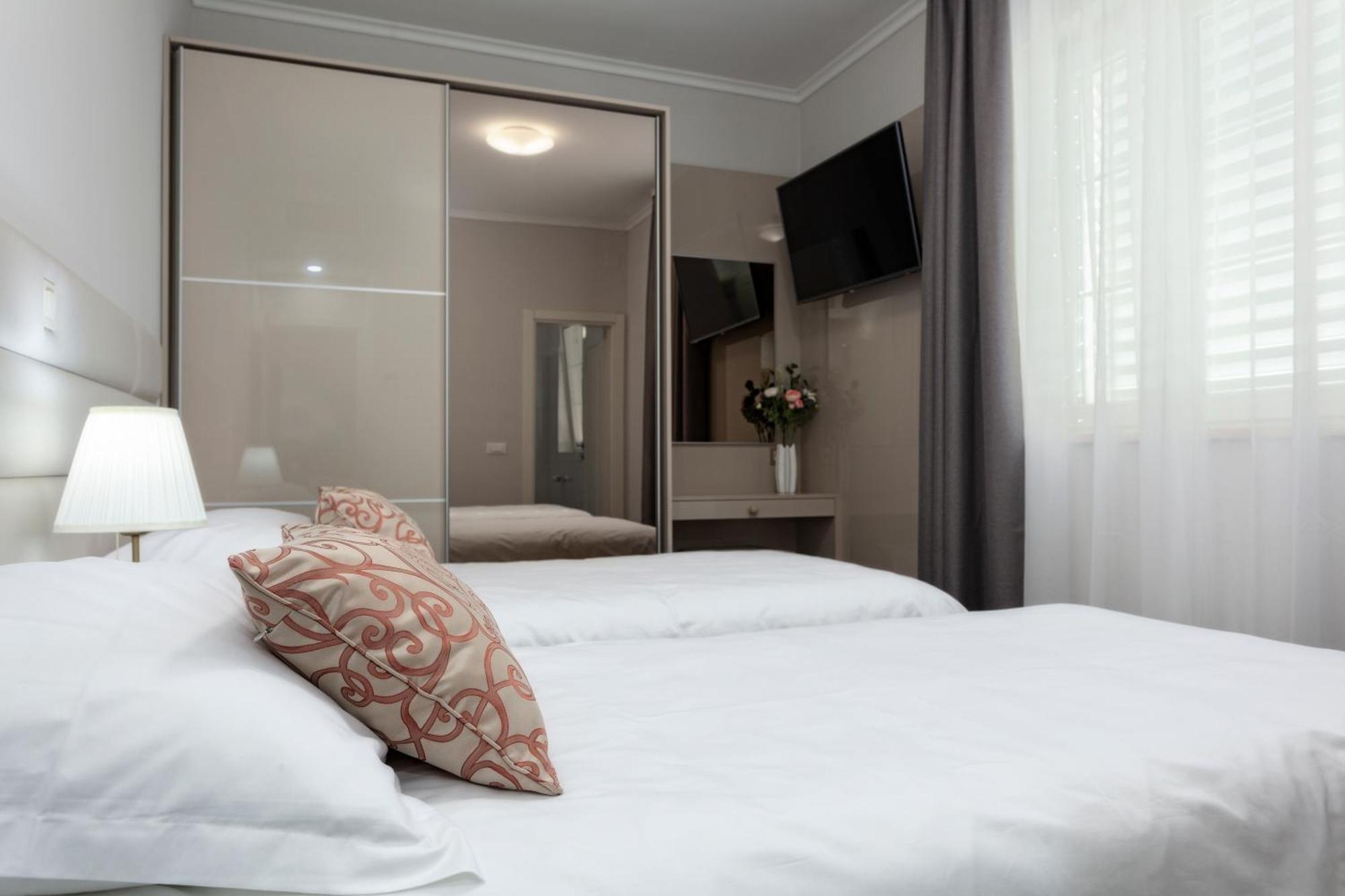 Deluxe Apartments Vila Carissa Malinska Quarto foto